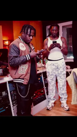 le jours tu comprendras que tu jubilee dans KP.t.u   Ou on a deja fait 100/marches tu vas stopper tes clash du vide jai pas dire nom de quelqu'un Rdv le 23 Août  #conspiration #tendance 