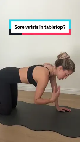 If your wrists are hurting during your workout, try these two modifications! 🫶  #pilates #pilatestips #tabletop #sorewrists 