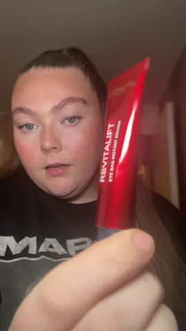 Think it’s a flop on top of makeup but will deffo try it under 🙈 #eyebags #lorealistaruk #lorealistarukOnTop #skin #makeup @L'Oréal Paris UK 