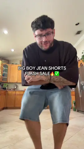 If you’re looking for jeans or jean shorts, these are definitely budget friendly and easily throw big boy outfits together #bigandtall #plussize #jeans #baggyjeans #jorts 