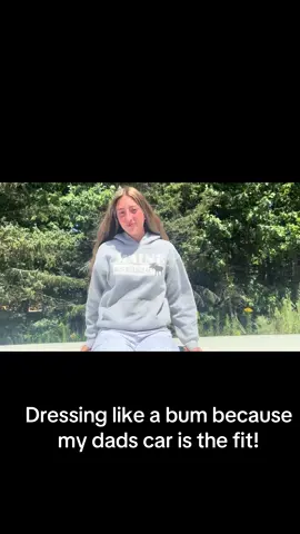 I would say my dad has a pretty cool car🤷‍♀️