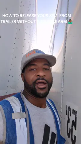 How to get unstuck from under your trailer #truckingtip #DIY #semitruck  #easyfix #howto @Ksmiles_10 