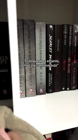 Um sujo diferenciado🫦🫦#foryou #BookTok #livrostiktok #booktokbrasil #books @Editora Fruto Proibido @Editora Five 📚 @CabanaVermelha 