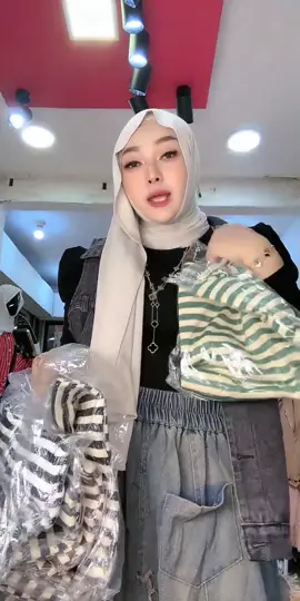 #blouse #blousemurah #kaos #kaosmurah #stripe #butter #blouse #blousemurah #blousewanita #tshirt #kaos #kaosmurah #OOTD #ootdhijab #ootdfashion 