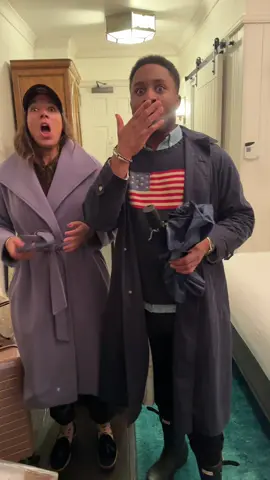 This video will never get old. Telling my best friends I was pregnant🫶🏼 #pregnancyannouncement #bffs #jump 