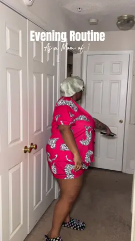 I told myself I wasn’t making any videos tonight 🤭 mamas.. what was on the menu tonight!? We of course had TACOS 🌮😋 #kitchenreset #fyp #momlife #mom #realisticmomlife 