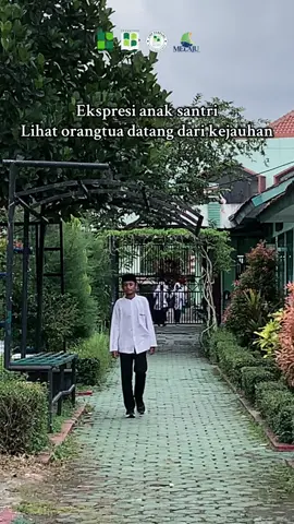 Senyum penuh rindu bertemu orang tua di pondok #santri #mondok #pondok #pesantren 