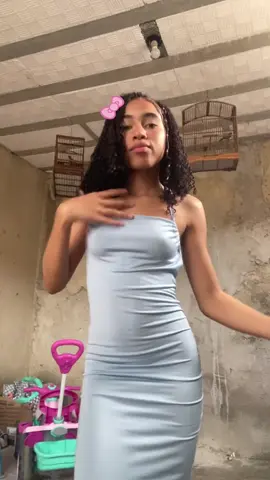O ultimo com esse lindo vestido 😁#cachos #magrinha #mulherdepreso🔓🕊👫💍 