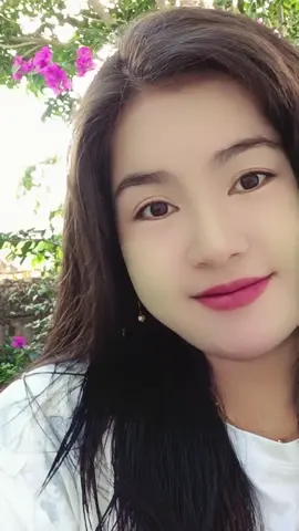 #ဘာရေးရမှန်းမသိတော့ဘူး😁😁 