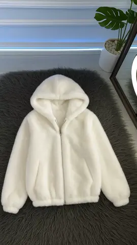 switer jaket bulu bahan lembut dan nyaman di badan saat cuaca dingin 😍🥰#switer #switerjaketbulu #switeroriginal #switerwanita #affiliatemarketing 