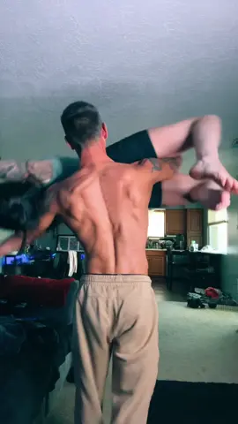 Another day using my husbands strength for my entertainment 🤪#airplane #couples #couplestiktok #trend #strength @♡ Bri-Z ♡ 