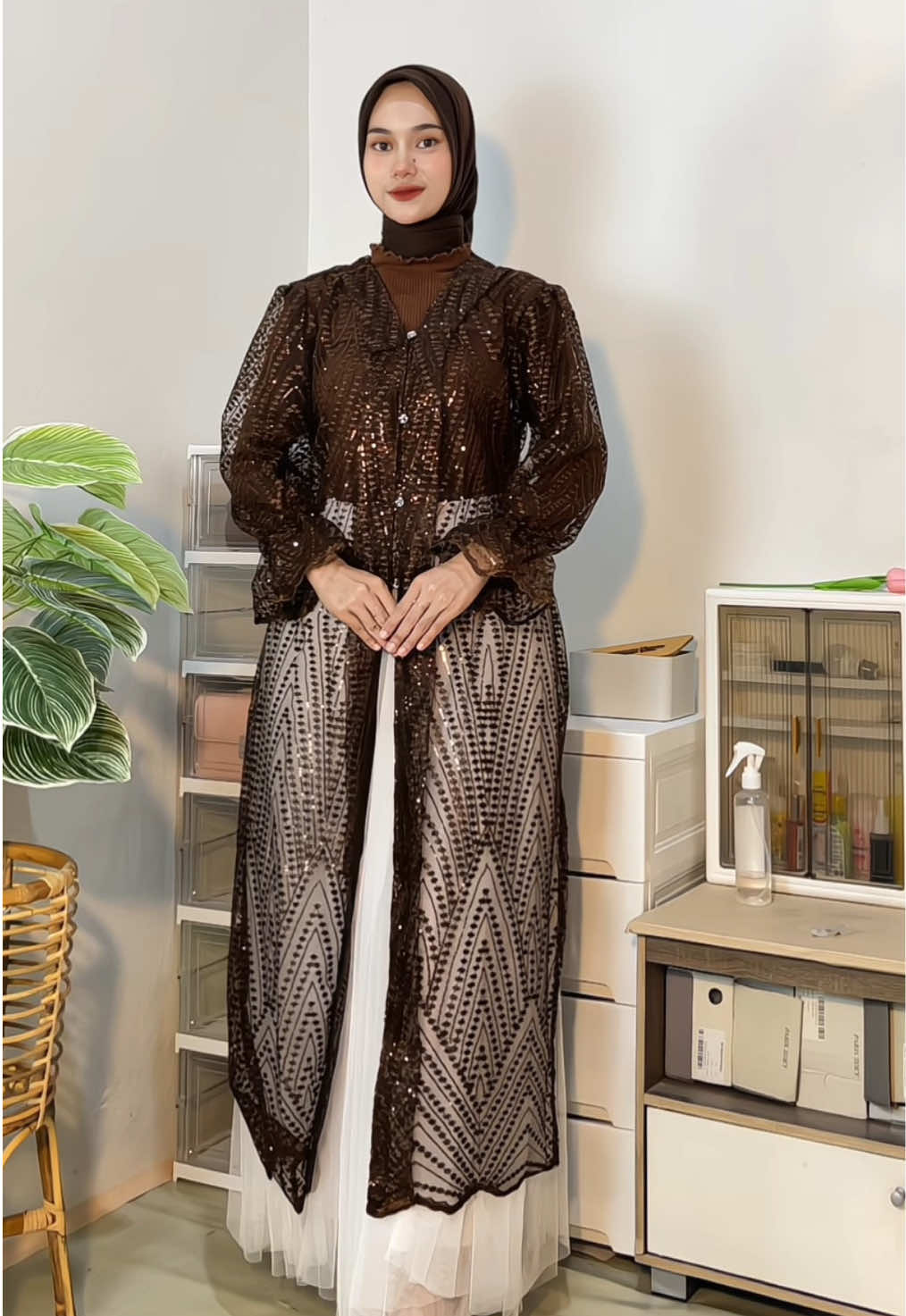 #kebayamodern #outfitideas #outfitkondangan #outerbrukat #ootdinspo 