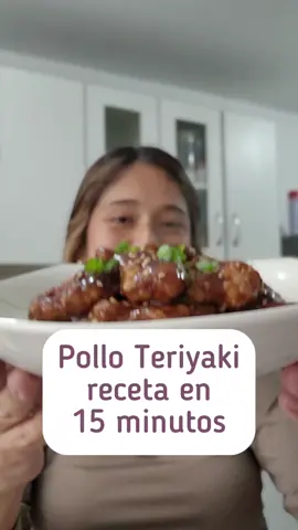 Pollo Teriyaki en pocos minutos 😱  Cantidades para la salsa: • 3 cdas de sillao • 1 cda de salsa de ostión • 1 cda de miel • 1/2 taza de agua • 1 cdita de maicena Fácil y rápido 🫶🏼 Guarda la receta para esos días en que necesitas algo práctico y etiqueta a una mamá que amaría probarlo 😍 . . . . #polloteriyaki #almuerzo #recetasrapidas #recetasparamamás #Receta 