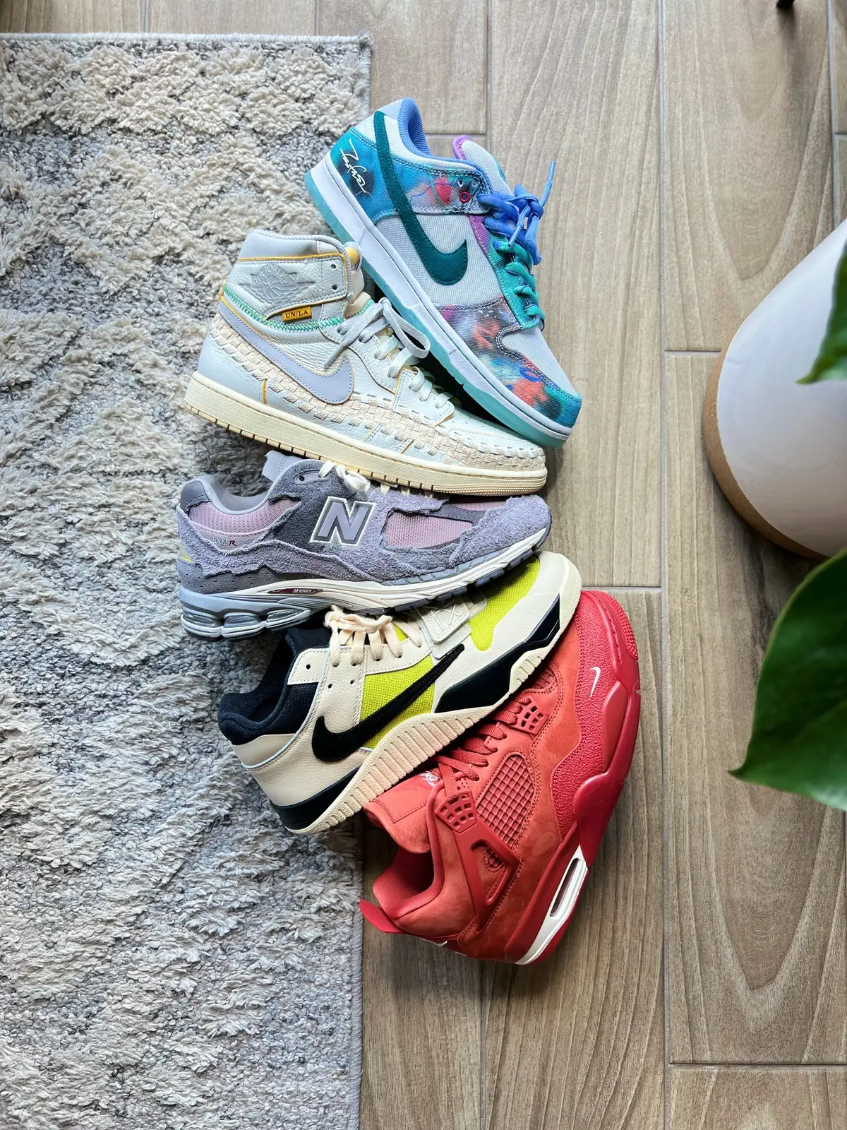 Wrapping up this summer ☀️ What pair are you rocking with?  Loving the variety here 🎯💯💯 . . . #sneakers #sneakersaddict #explorepage #shoes 