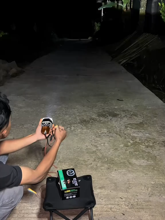 Lampu viral ni coyy biled ala ala 2.5 inc !!