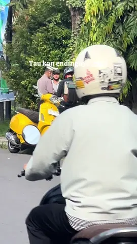 Damai atau tilang nih guy’s 😀 #polisiviral #polisitangkaptangan #pelanggaranlalulintas #polisitiktok  #fypppp 