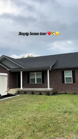 I can’t wait to make it feel like home & for all the new memories with my little family. ❤️🥺 #newhome #homeowners #firsttimehomebuyer #emptyhousetour #bardstownky #nelsoncountyky 