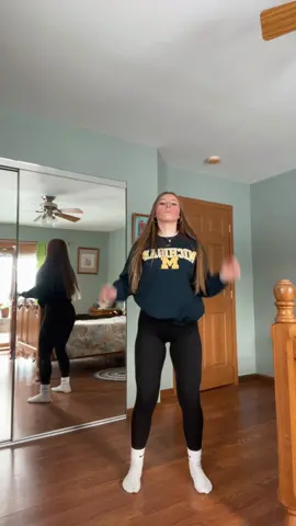 Shawty gonna back it up……#bop #bops #boptok #boptiktok #viral _lillybetts_