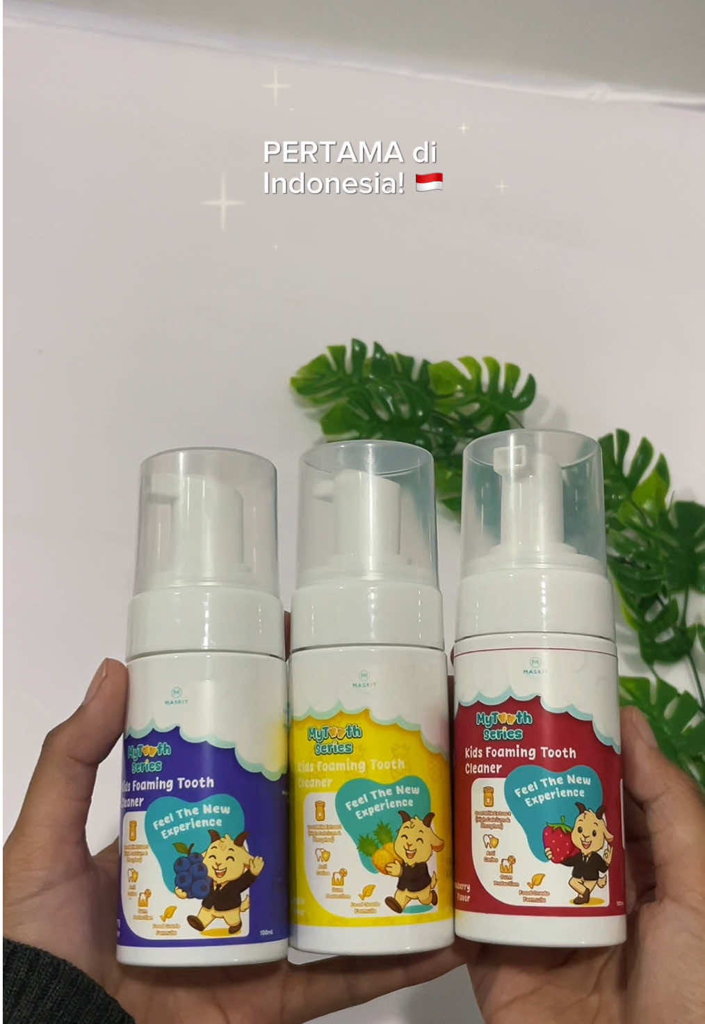 Sikat gigi dengan cara baru! Pertama di Indonesia 😱✨ Kids Foaming tooth cleaner hadir untuk membantu si kecil jadi makin tertarik untuk sikat gigi🫧 Aman jika tertelan dan sudah BPOM #pastagigibayi #maskit #fyp 