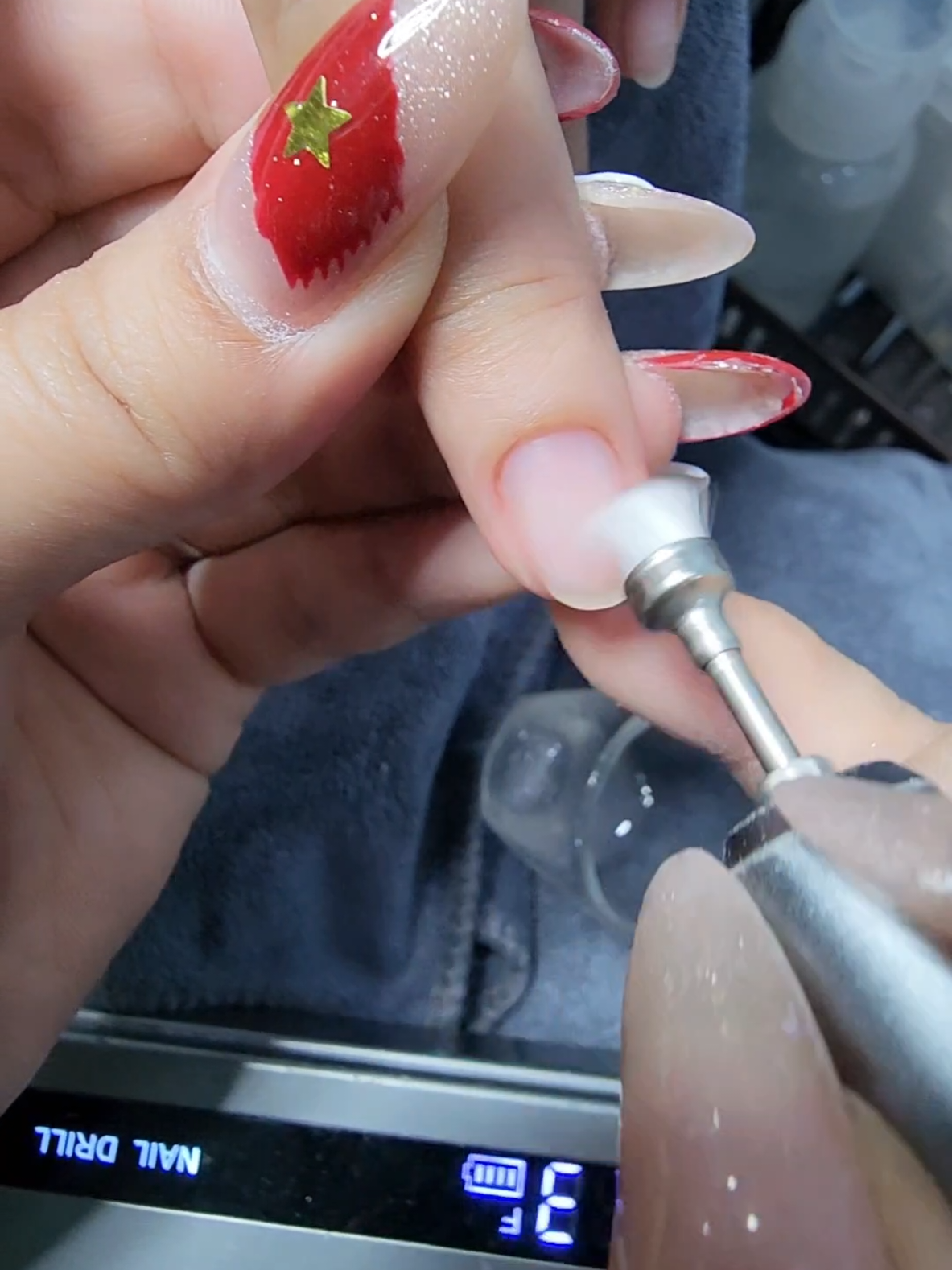 🔥 Chổi phủi bụi nail chỉ 10k FREE SHIP 🔥 Giá này là do anh TikTok Shop trợ giá, chứ bình thường không bao giờ có đâu 😱 📌 Lông mềm – phủi bụi sạch – làm nail nhanh gọn, tiện lợi vô cùng. 👉 Chị em tranh thủ săn ngay hôm nay, không thì mai mốt chắc chắn không còn giá này nữa đâu 🚀 #choiphuibui #deal10k #nailtool #freeshop #tiktokshop 