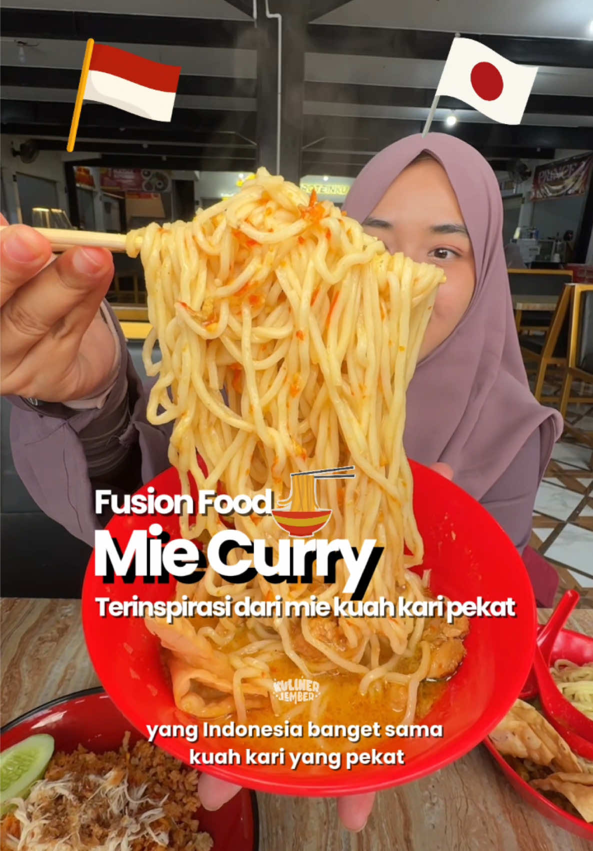 MIE SOLO TAPI KOK BEKUAH KUNING GINI? Kirain bakalan aneh ternyata enak😩 kuah kariny lumayan kentel. Yg ori miriiipp sama kari kepiting . Mana gorengannya murha bgt 7k gede gede 📍 pujasera milenial ⏰08.00-22.00 🏷️ mie ayam kuah kare spicy 12k  mie ayam kuah kare ori 12k  nasi goreng spicy 13k  perahu ayam 7k bunga sayur 7k tahu daging 7k @Kedai_Kawamura @Kedai_Kawamura  #makananjember #kulinerjember #infojember 