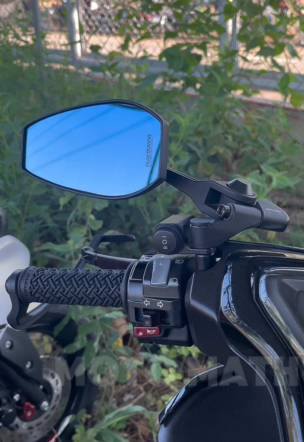 Street King Sidemirror with Anti Glare Technology at sobrang pogi #streetkingsidemirror #sidemirror #motorcyclesidemirror #rearviewmirror 