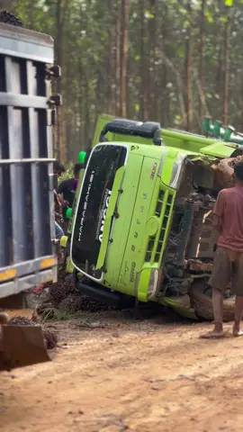 maaf trllu kupaksa🥹@M E E N 