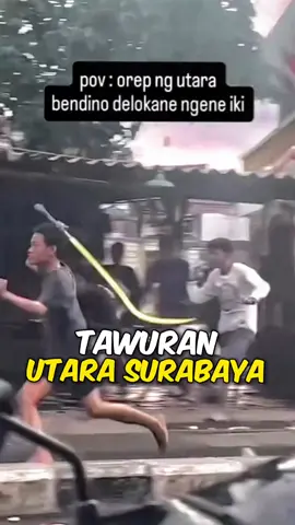 Malam sudah ada peraturan jam malam, malah ganti pagi tawurannya, bociiiiiiillllll 🙈 📍Tenggumung Baru, Kedungmangu Surabaya Video by : Netizen #infolovesuroboyo #lovesuroboyo  #tawuran #surabaya 
