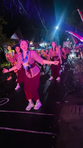 Karnaval Bumiharjo 2025 menikmati suasana hujan sambil kaget😊 Terimakasih banyak pemuda etan dong pawon Gank Feat Nc creative🥰😘🙏🏻