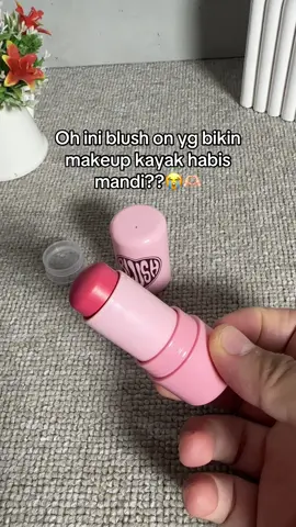 Ringan dipake daily 🫶🏻😭 #blushon #pinkflash #blushstick #makeup #foryou 