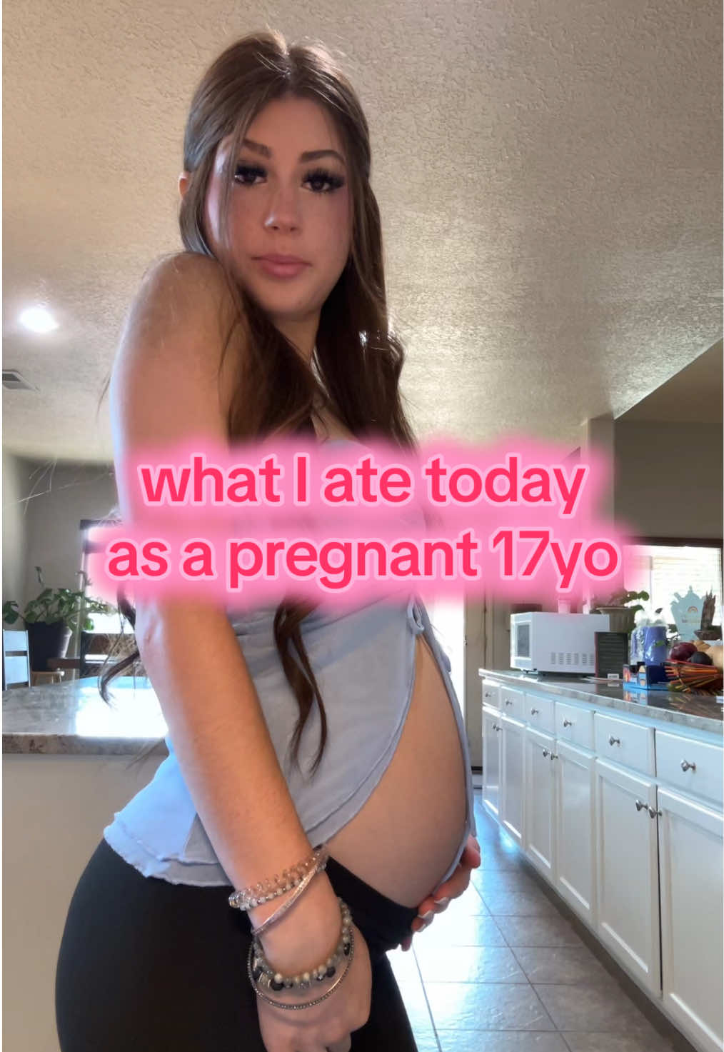 What I ate today as a pregnant teen!🩵 it's so hard to find time to eat good while in school but luckily my schools food is pretty good. this is my first video like this this let me know if you guys like it! goodnight💋 #whatieatinaday #food #pregnant #fyp #foryou 