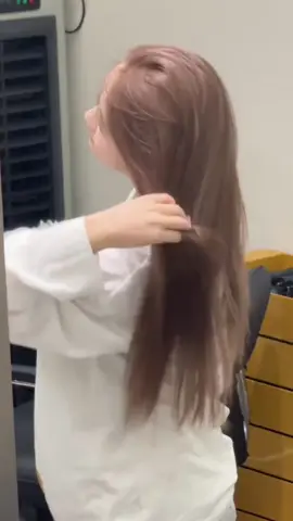 Màu nhuộm không phai vàng bò, tôn da bà không bị già🌸🌸🌸 #s_onehairsalonquan10 #salonquan10 #cattocdepquan10 #salontocganday #nhuomtoc 