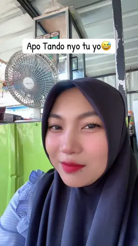 Tolong pikian cek lah,poniang pulo di buek e😅#fypシ #minangtiktok 