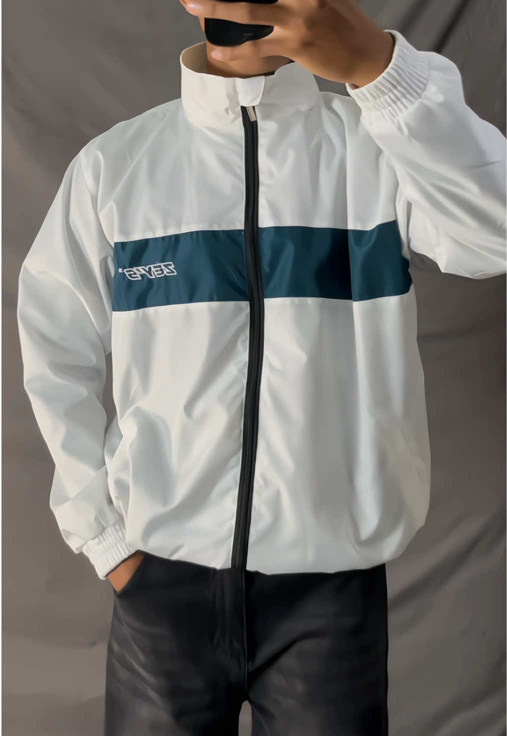 90rb udah bikin ganteng penampilan lu bree🫵🏻🤩 #jakettracktop #jaketparasut #jaketantiair #jaketviral #jaketzeys 