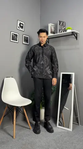 Batik Pria Modern, kualitas nya premium dan sudah Full Furing #batikpria #kemejabatik #batikpremium #rekomendasibatik 