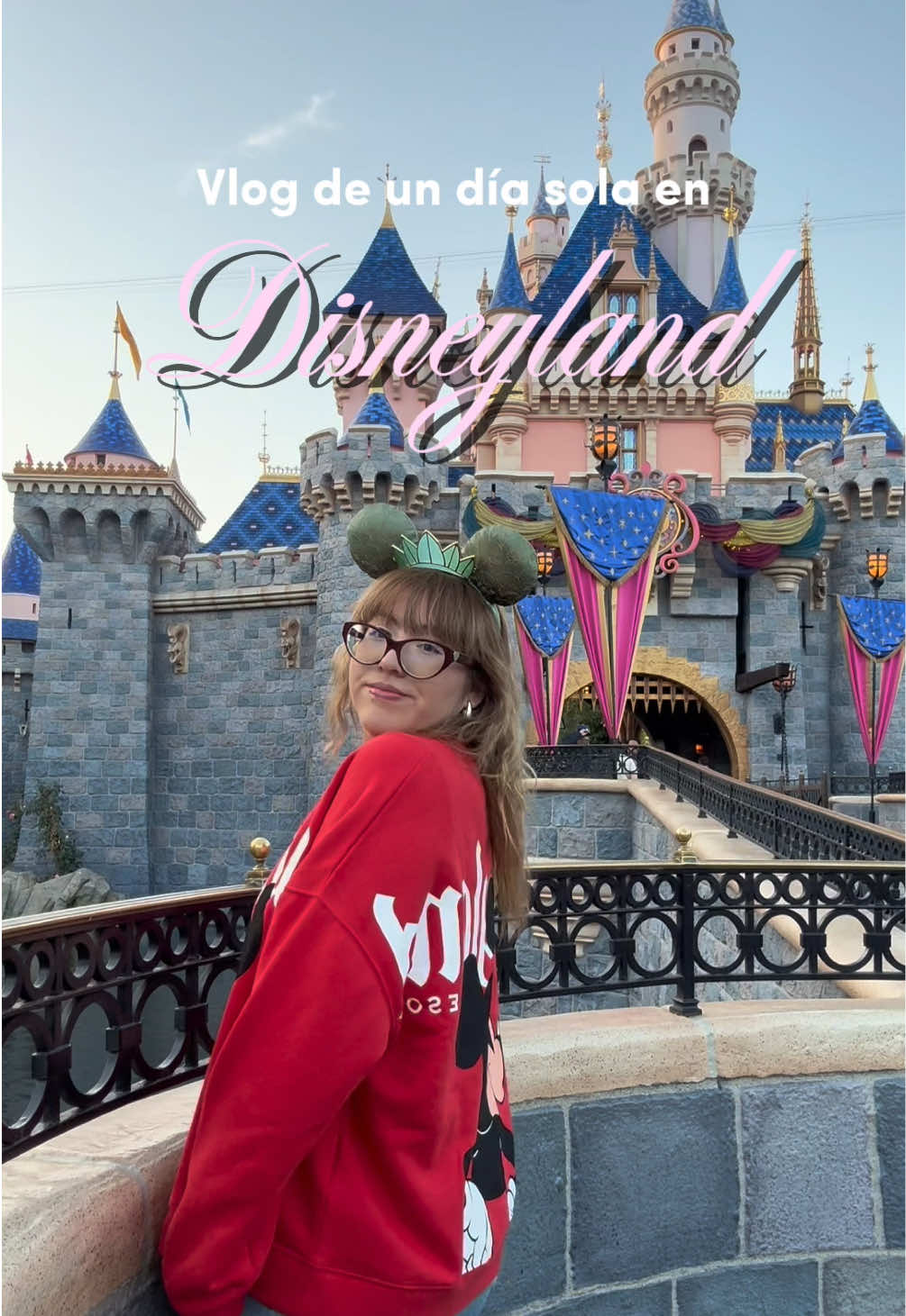 Un día sola en Disneyaland✨🎠🐭🎬 #disneyland #disneylandia #disney #trip #californiaadventure 