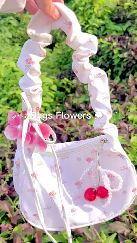 #กระเป๋าสะพายข้าง #กระเป๋าแฟชั่น #กระเป๋า #ฟีดดดシ #เทรนวันนี้ 