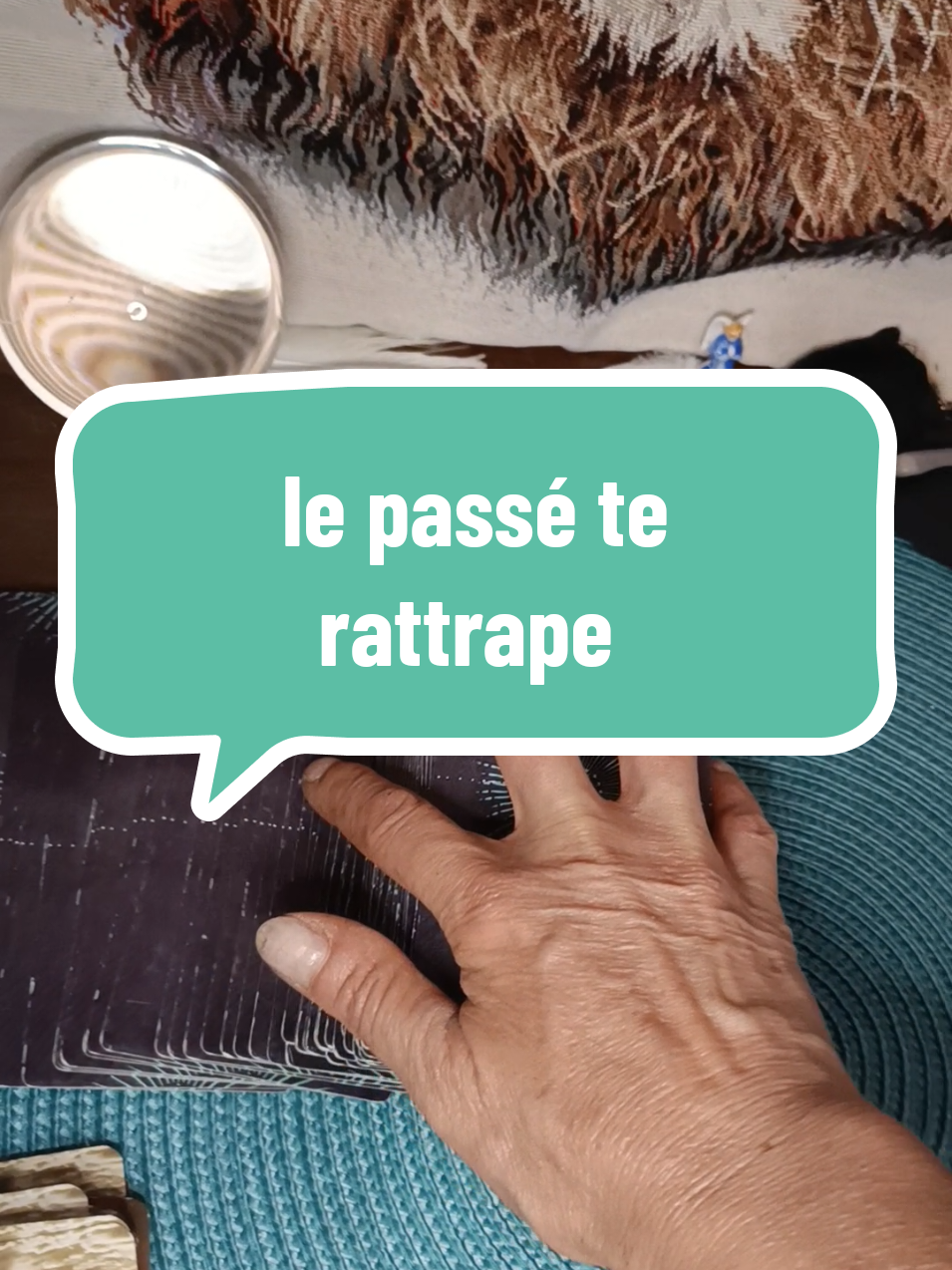 je suis thérapeute en libération émotionnelle. je libère les émotions qui bloquent le chemin de vie après une période difficile décès burn-out divorce dépression addiction rejet trahison abandon etc. mes coaching sont personnalisés en fonction de chaque personne et pour chaque problématique. je t'accompagne sur le chemin de la paix intérieure. pour des renseignements ou une prise de rdv mon lien Facebook est dans la Bio. à bientôt 😉 #blesssuresemotionelles #liberationemotionnelle #developpementpersonnel #changementdevie #guidancedujour 