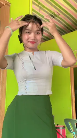 #လူလည်းဂါနေပြီ #နေအရမ်းပူတယ်🌞 #တောင်ပေါ်ဆရာမလေး🤍💚 