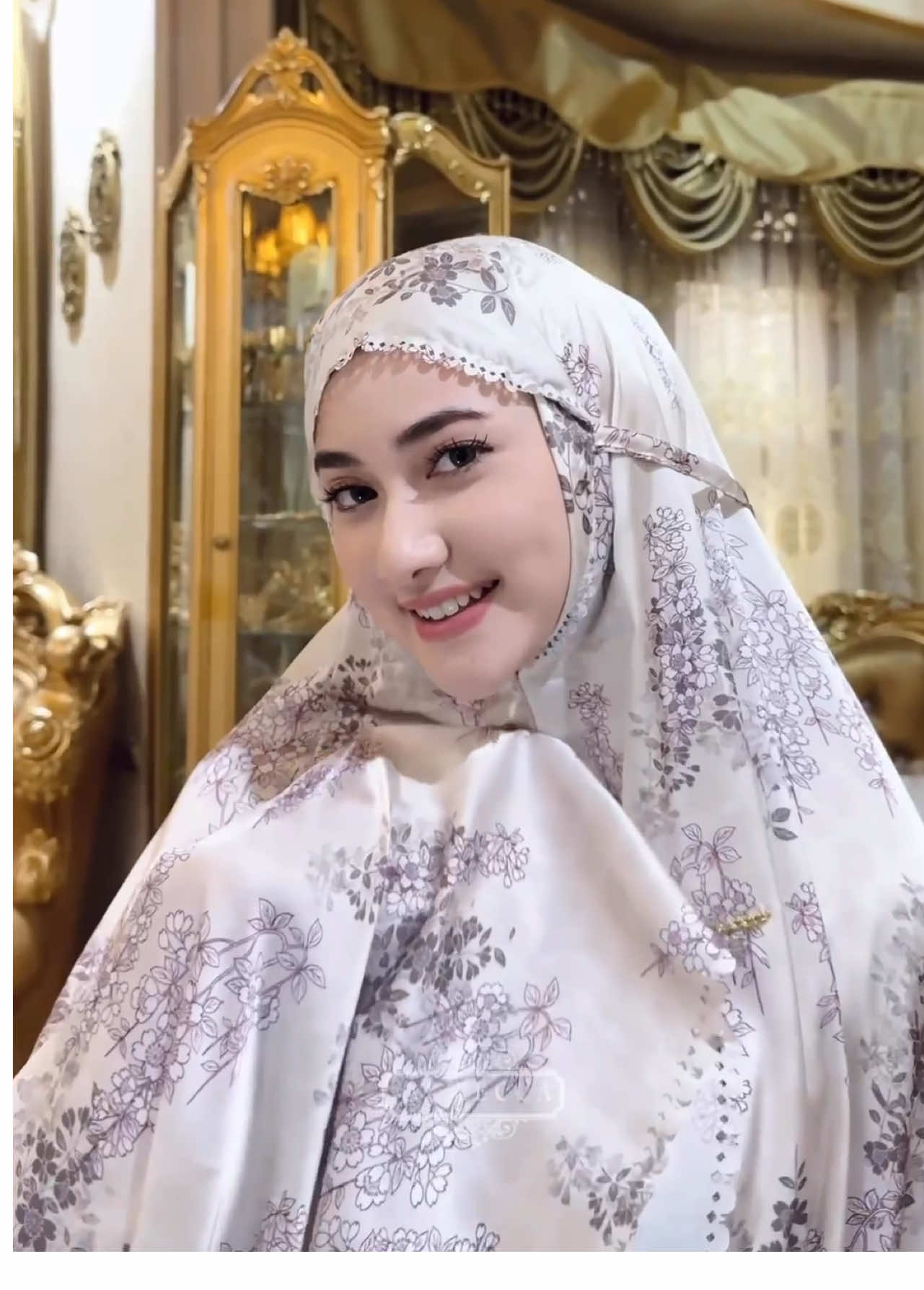 New Arrival VAZEERA Series by ALMECCA 🎀 #mukena #mukenadewasa #mukenatravel #mukenapremium #mukenaalmecca          