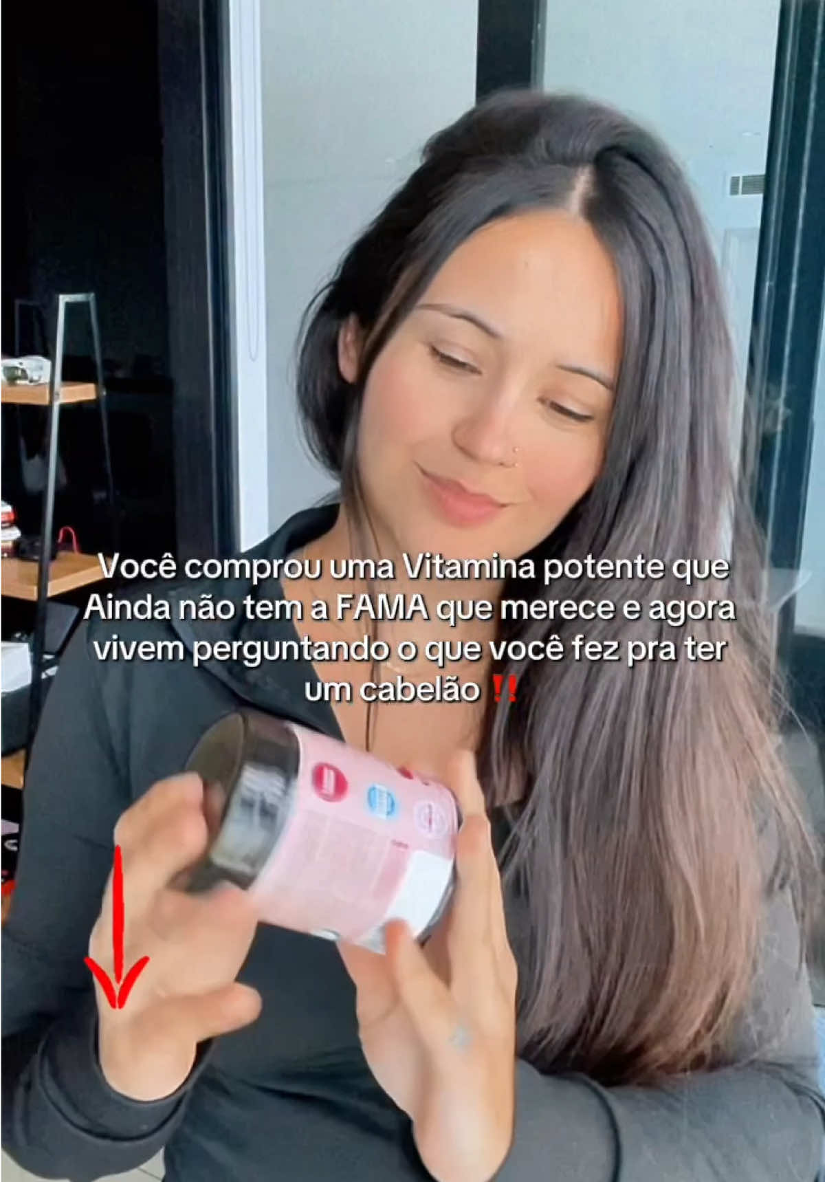 Comecei a usar essa vitamina capilar com biotina e minha queda parou, e o cabelo ficou muito mais reaistente 😍😍😍😍 #cabelo #vitaminacabelo #crescercabelo #biotina #cabelorapunzel 