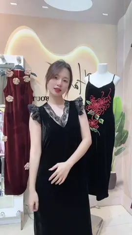 Chiếc váy xuông đơn giản không thể thiếu trong tủ đồ nhung được các c ơiii #halinhnhungthe #fyp #viral #xuhuong 