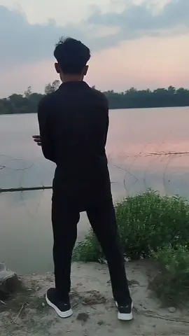 #CapCut  আমি দু হাত বারিয়ে আছি  দাড়িয়ে 🥰🥰