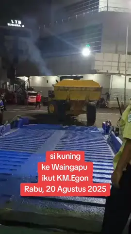 KM.Egon tujuan Lembar - Waingapu