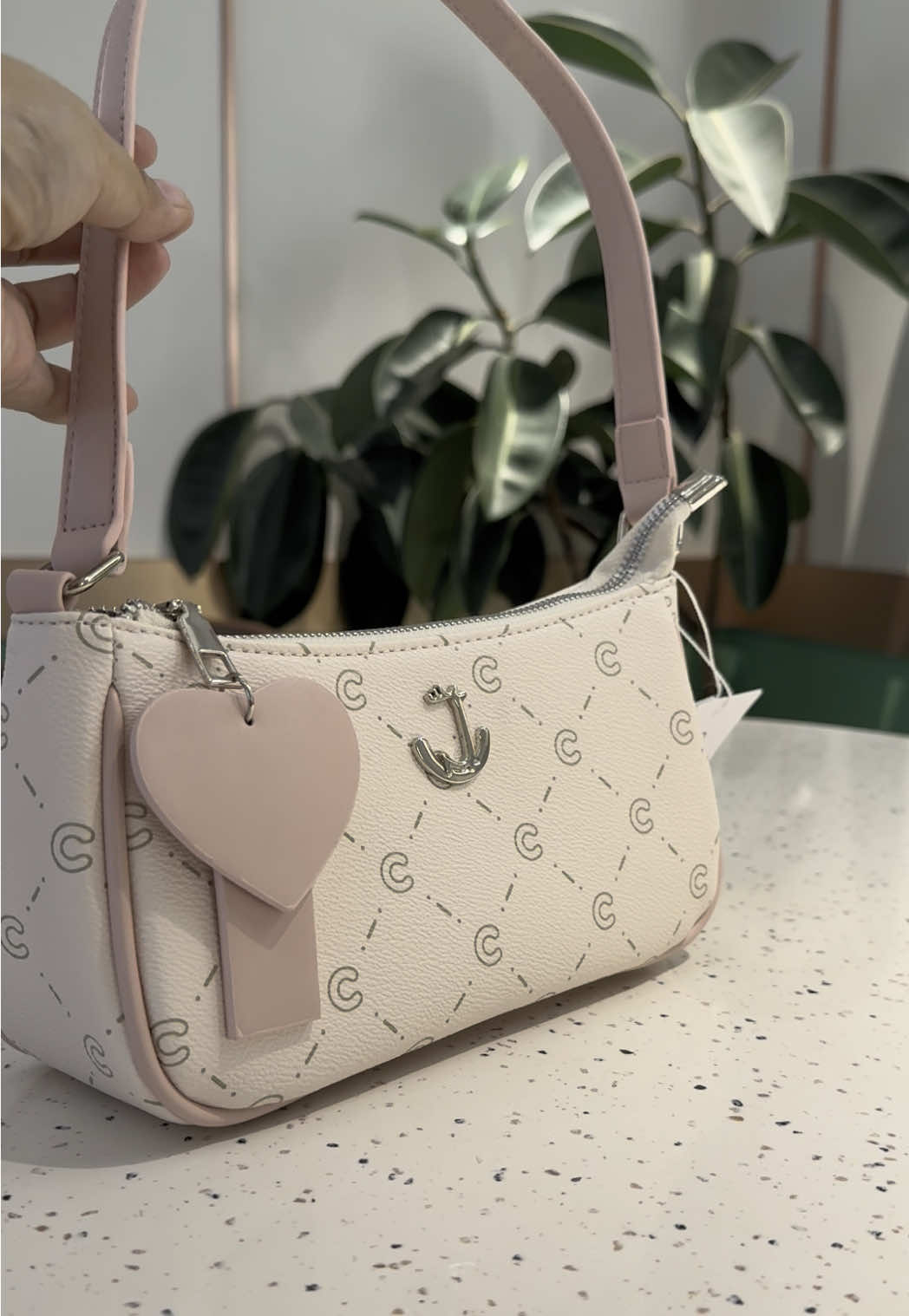 lagi lagi tas pink cantik dark @CORALDAISY #tastangan #tascantik