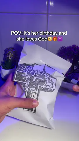 Do you think this is a good gift?🥺 Link in my Bio💕✝️ #christian #gift #jesus