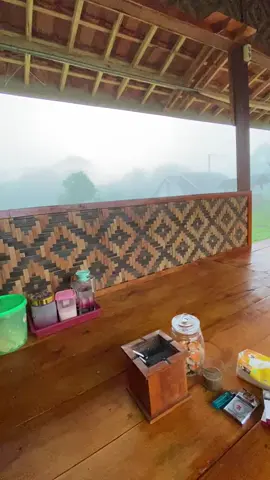 Pandeglang berkabut #saung #pandeglang #kabut 