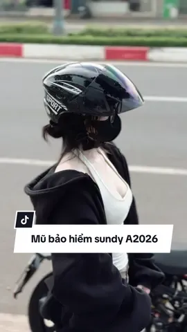 Kính đen có rồi nha ngầu đét giá chưa tới 199k#sundy #musundy #mubaohiemcokinh #mubaohiemchinhhang #mubaohiemdiphuot 