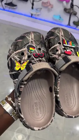 Unisex camo crocs available in store  Price:30,000 Size:39/46 #creatorsearchinsights #fyppppppppppppppppppppppp #trending #trendingvideo 
