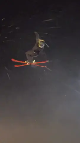 Too clean with it!! #skier #skiing #freestyleskiing #steeze #skiingtiktok #slopestyle #parklaps #skiergirl ##skifreestyle